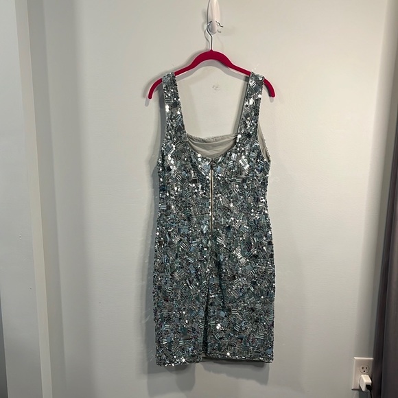 Alice + Olivia “Addie” powder blue embellished sequin dress 14 NWT - Picture 5 of 5